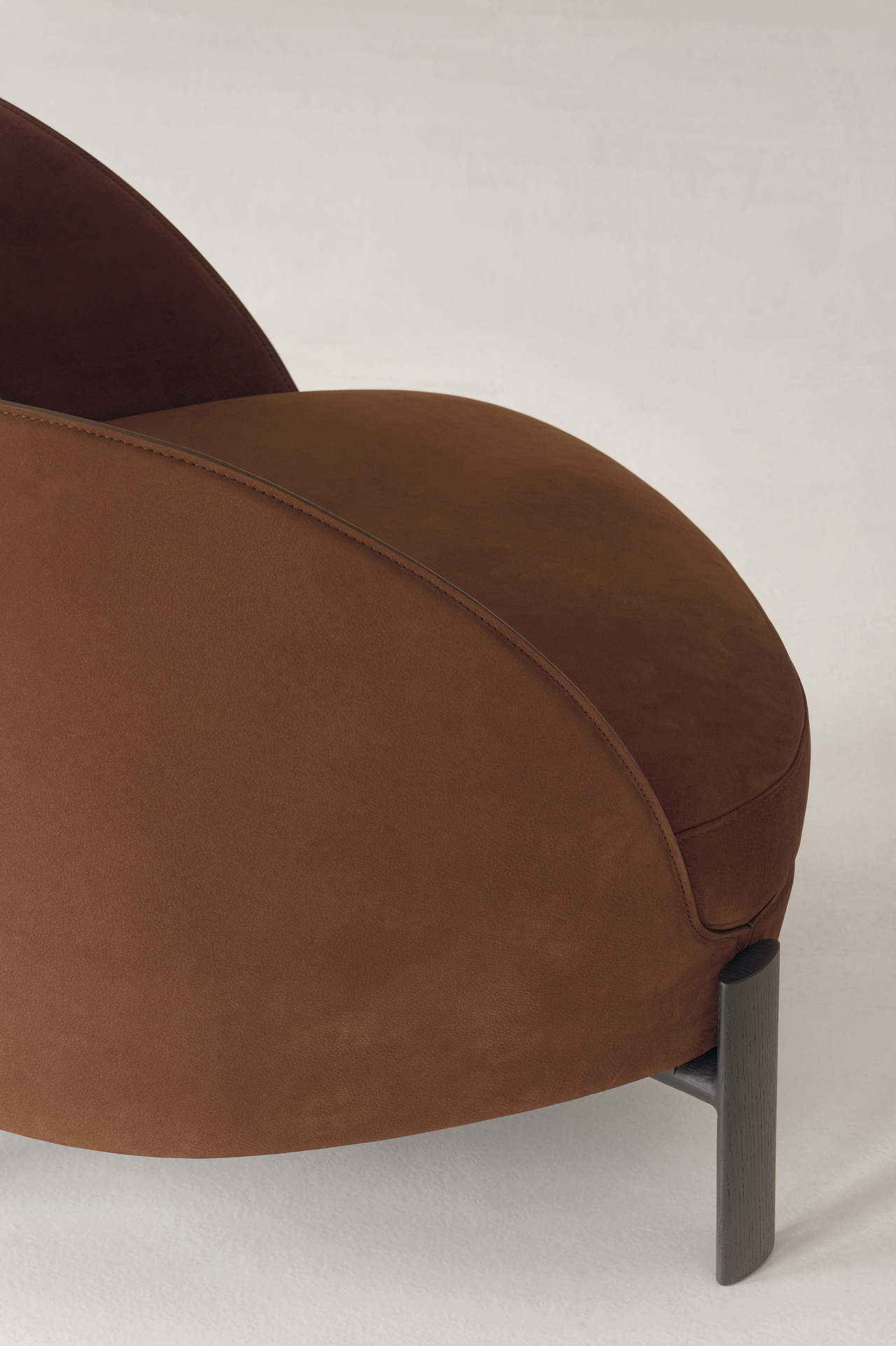 Cierre Catarina Armchair, view 3