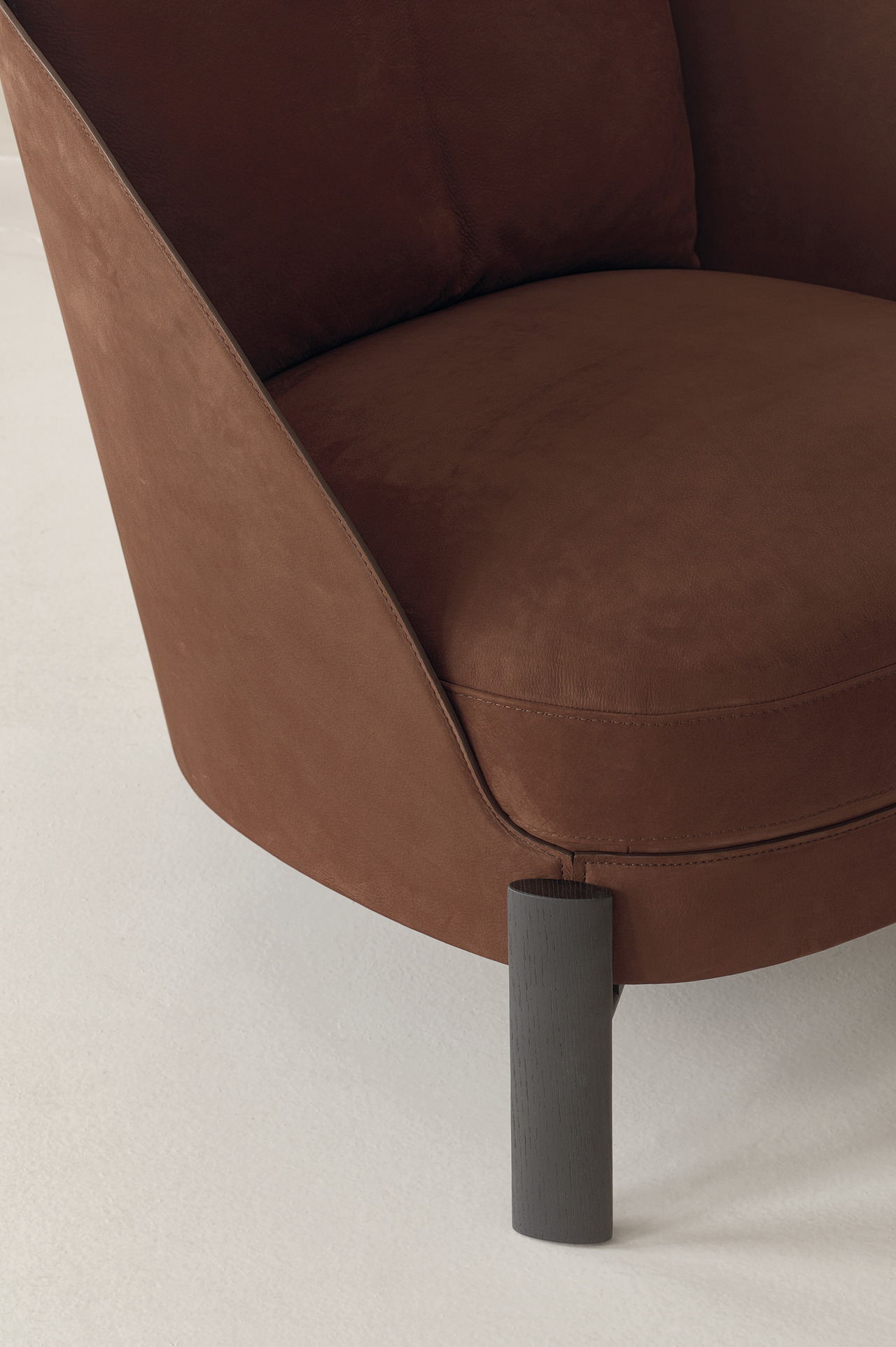 Cierre Catarina Armchair, view 4
