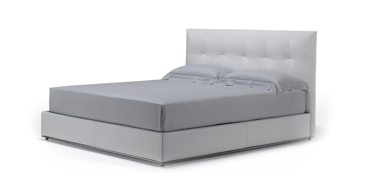 Cierre Chagall Bed, view 2