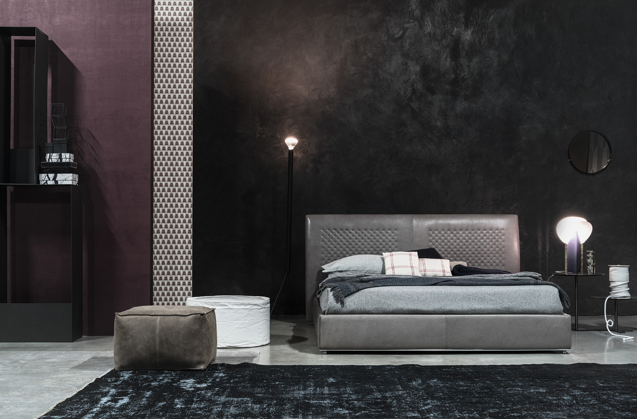 Cierre Chandelier Bed, view 5