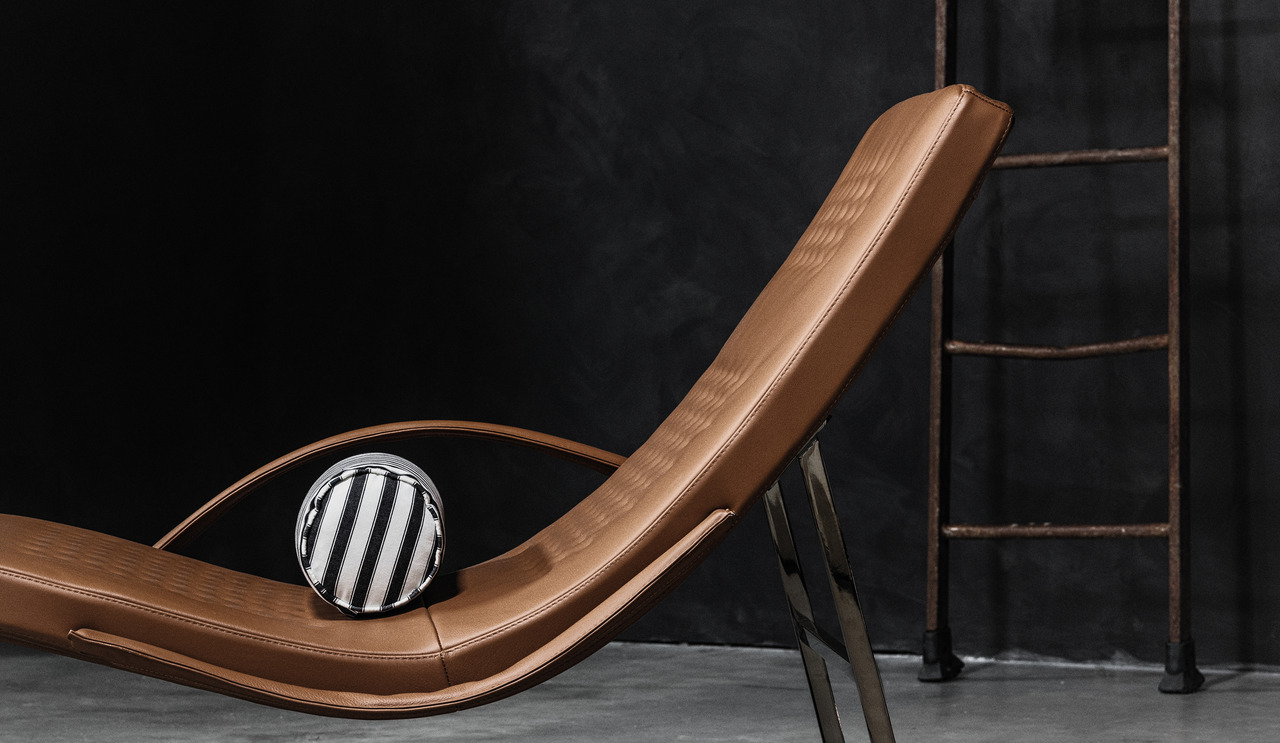 Cierre Chandelier Armchair