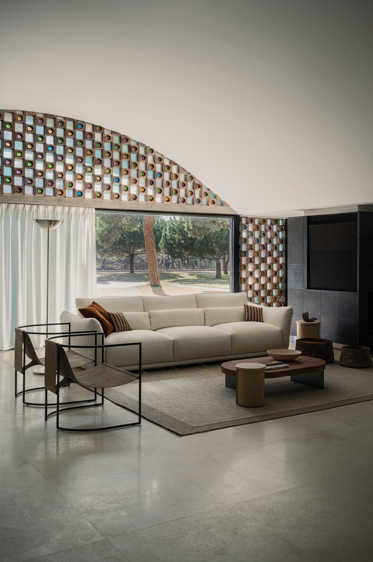 Cierre Clift Modular Sofa, view 4