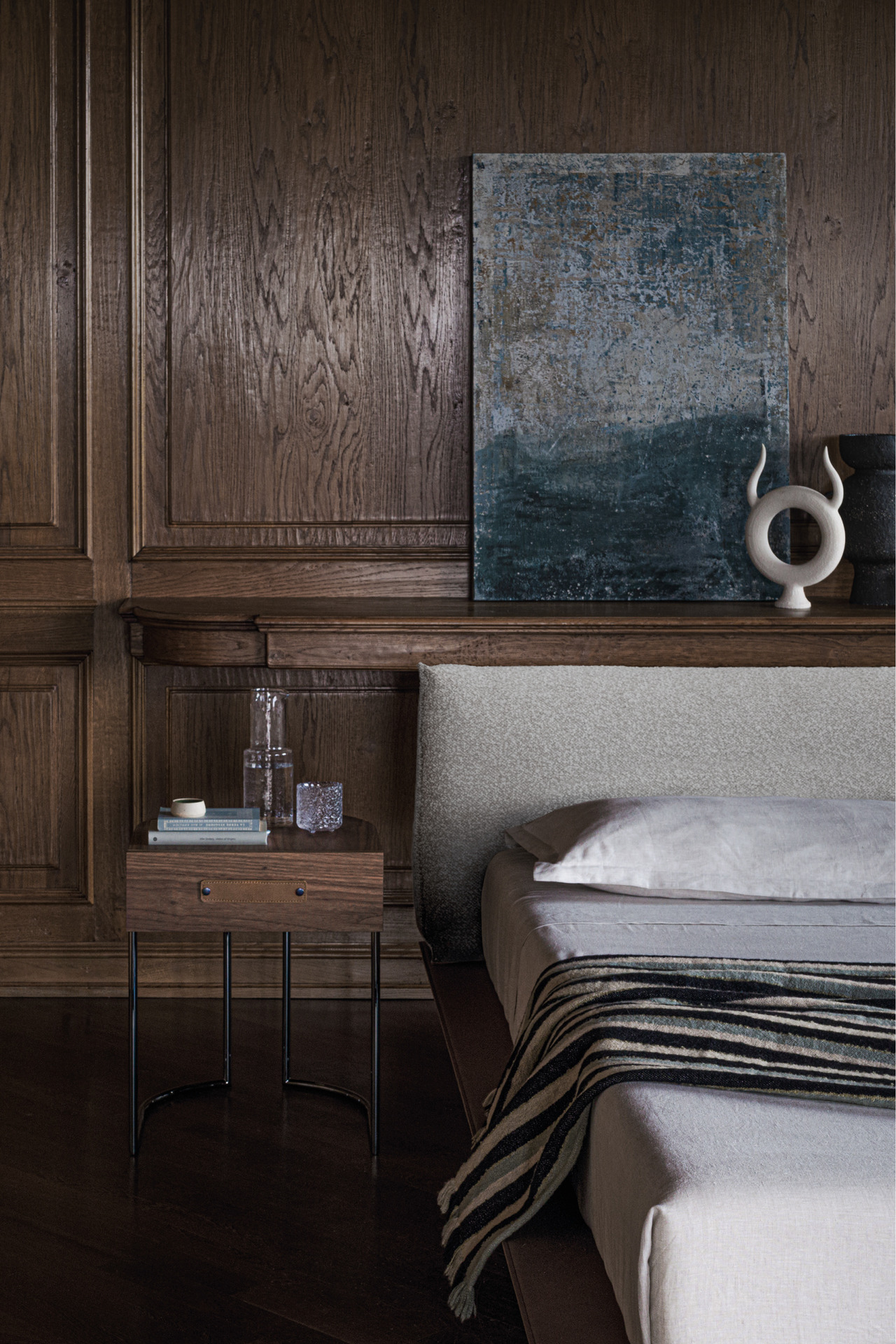 Cierre Dino Bedside Table, view 4