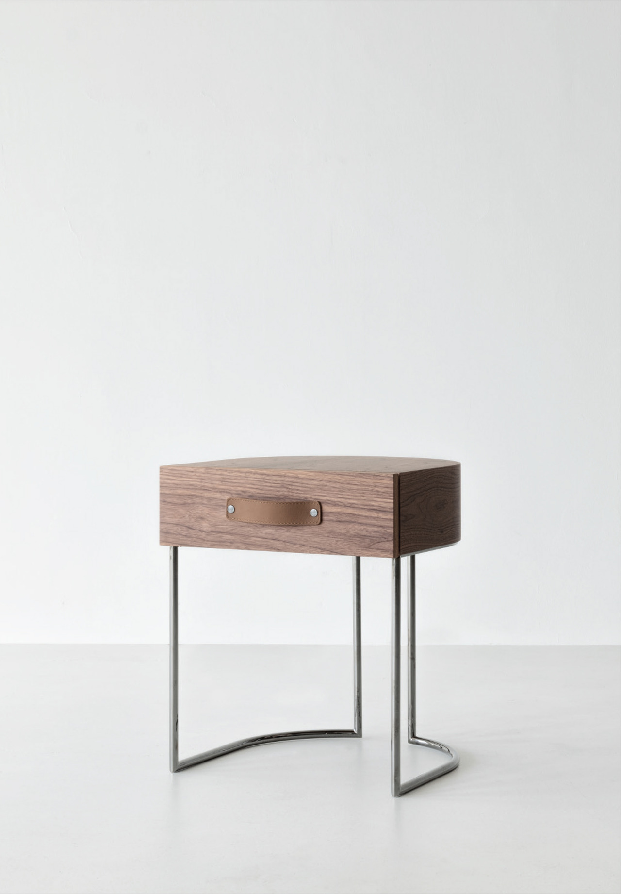 Cierre Dino Bedside Table, view 5