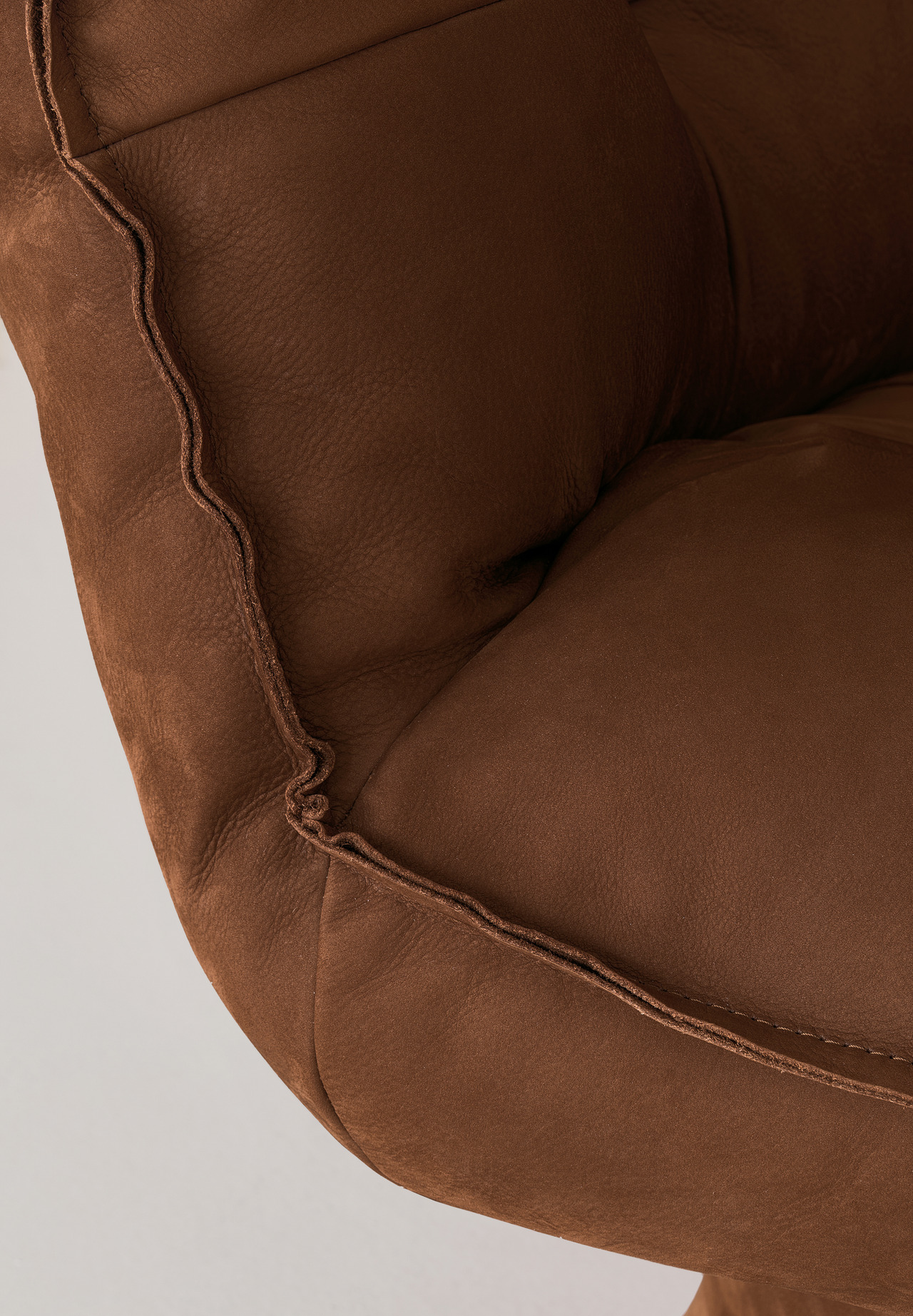 Cierre Donaldina Armchair, view 6