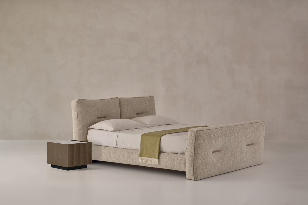 Cierre Dune Bedside Table, view 3