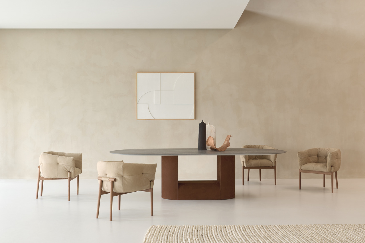 Cierre Ginza Chair, view 3