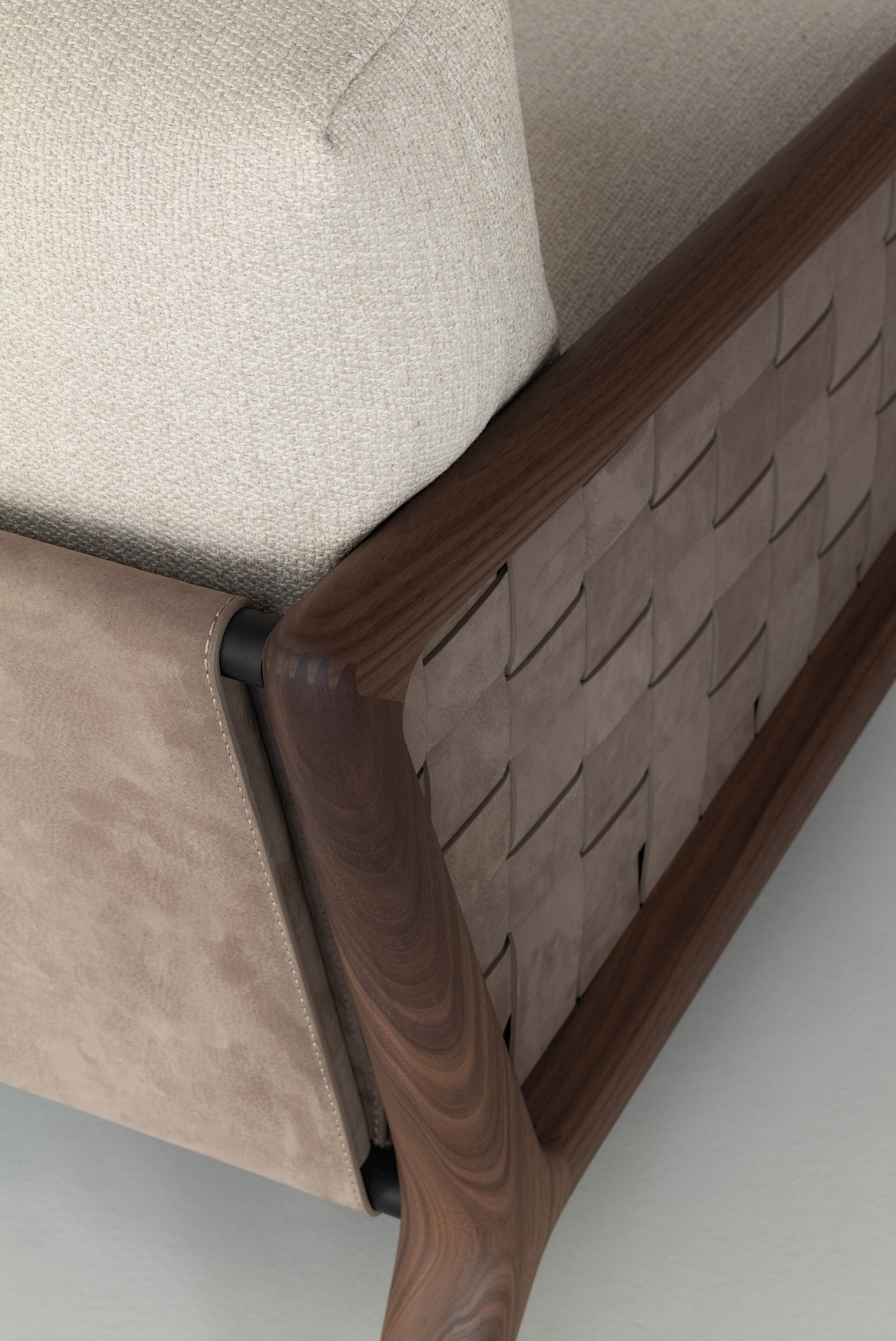 Cierre Iole Armchair, view 8