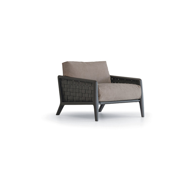 Cierre Iole Armchair