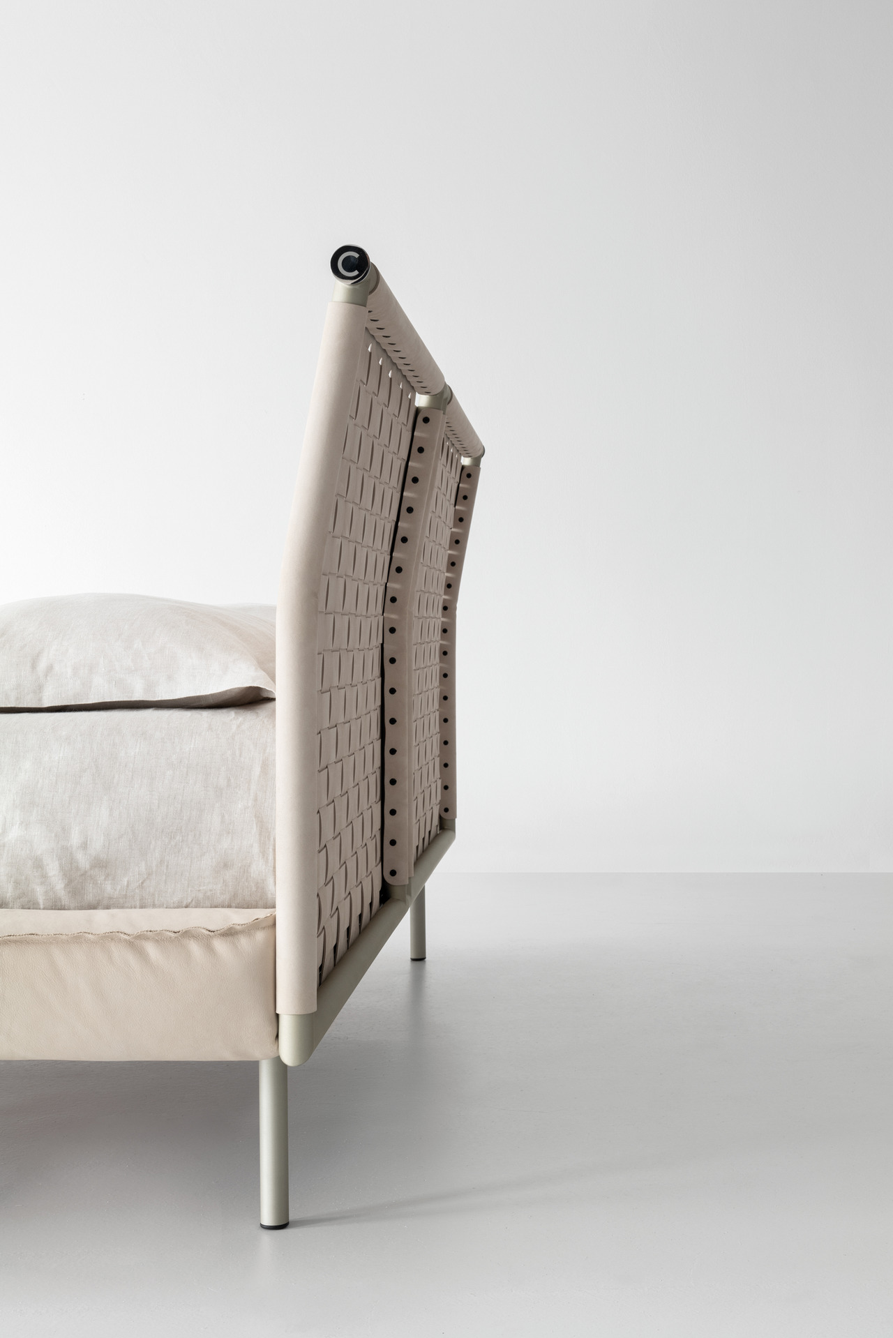 Cierre Jared Bed, view 8
