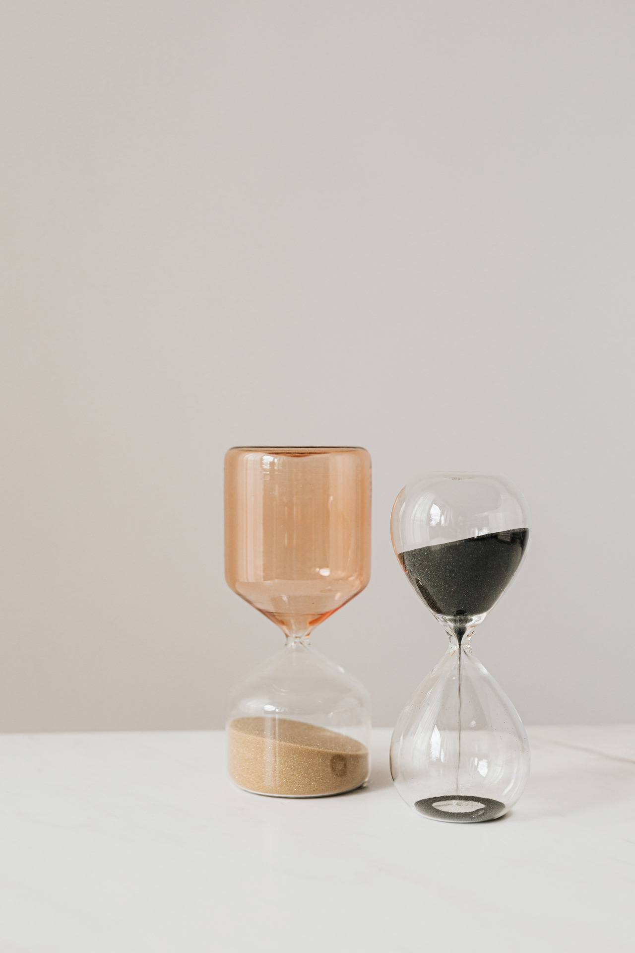 Cierre Light Bedside Table, view 4