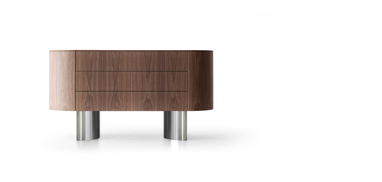 Cierre Lip Sideboard, view 2