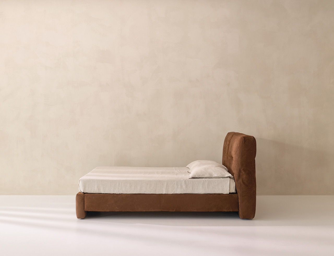 Cierre Loden Bed, view 5
