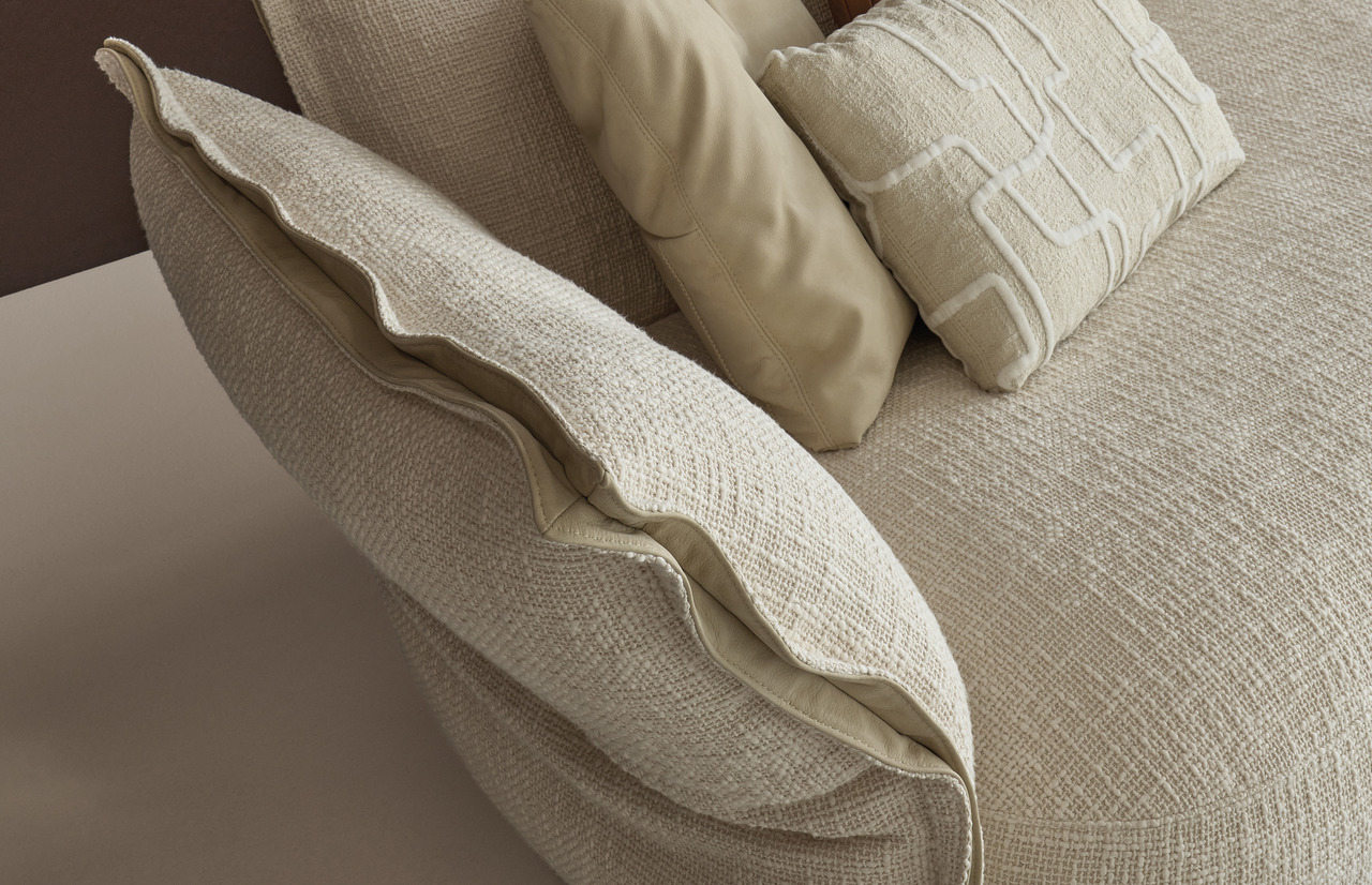 Cierre Nuvola Sofa, view 6