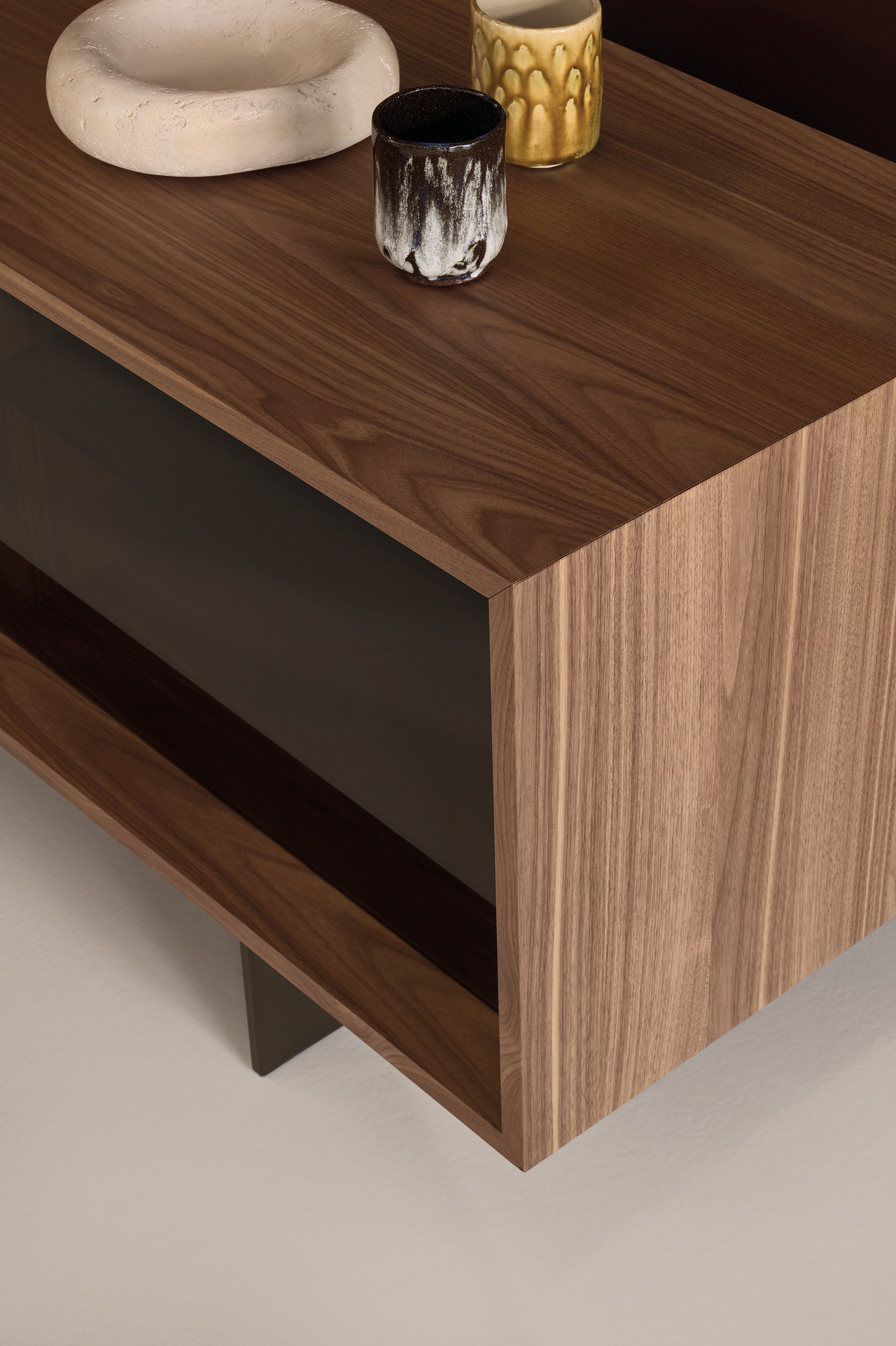 Cierre Ono Sideboard, view 5