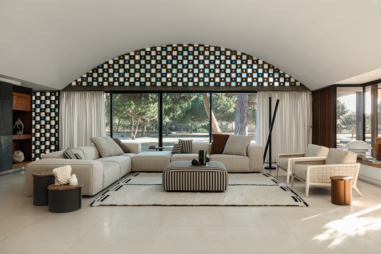 Cierre Season Sofa