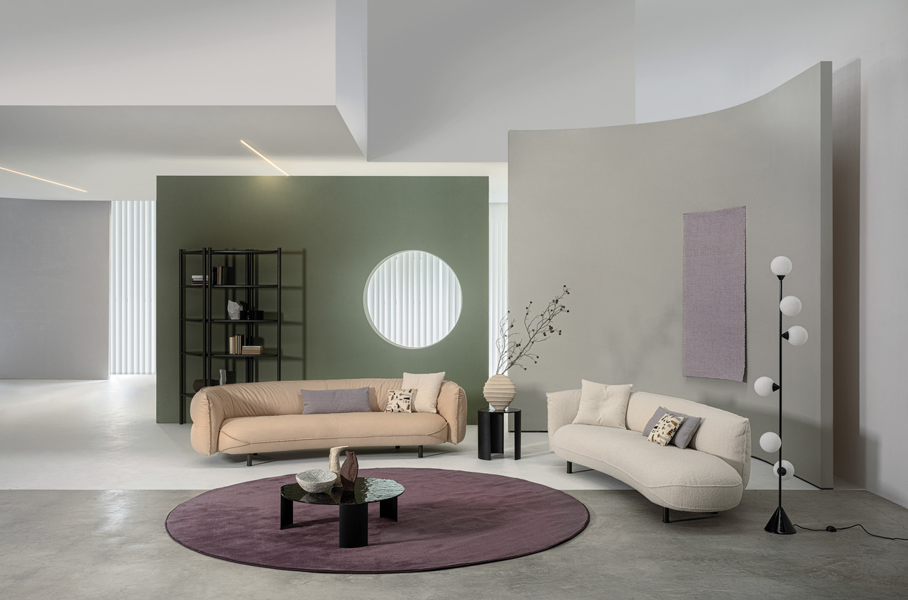 Cierre Seed Sofa, view 3