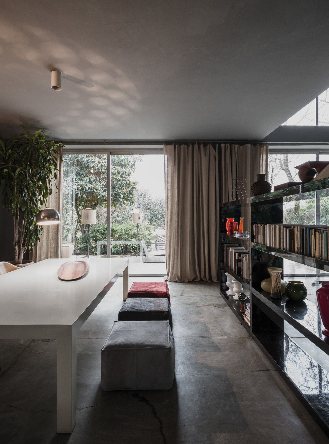 Cierre Soft Pouf Accessory, view 7