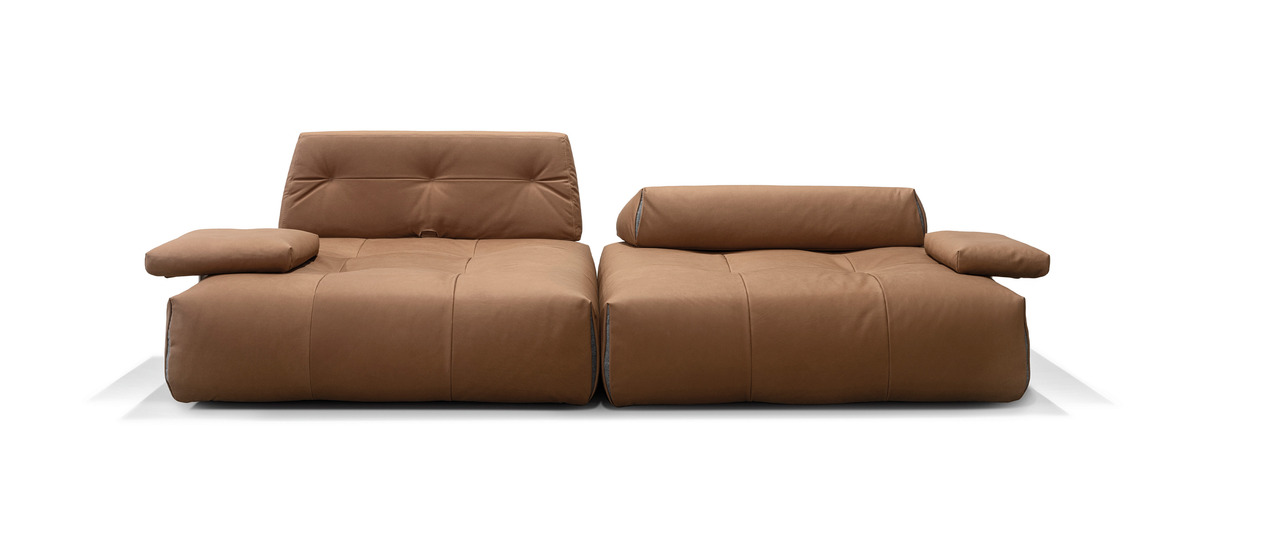 Cierre Tab Sofa, view 2