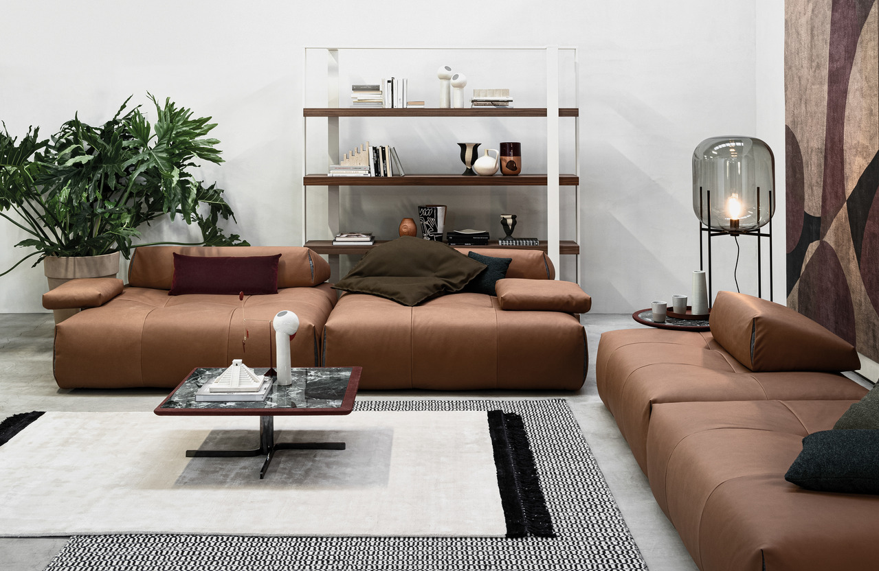 Cierre Tab Sofa, view 5