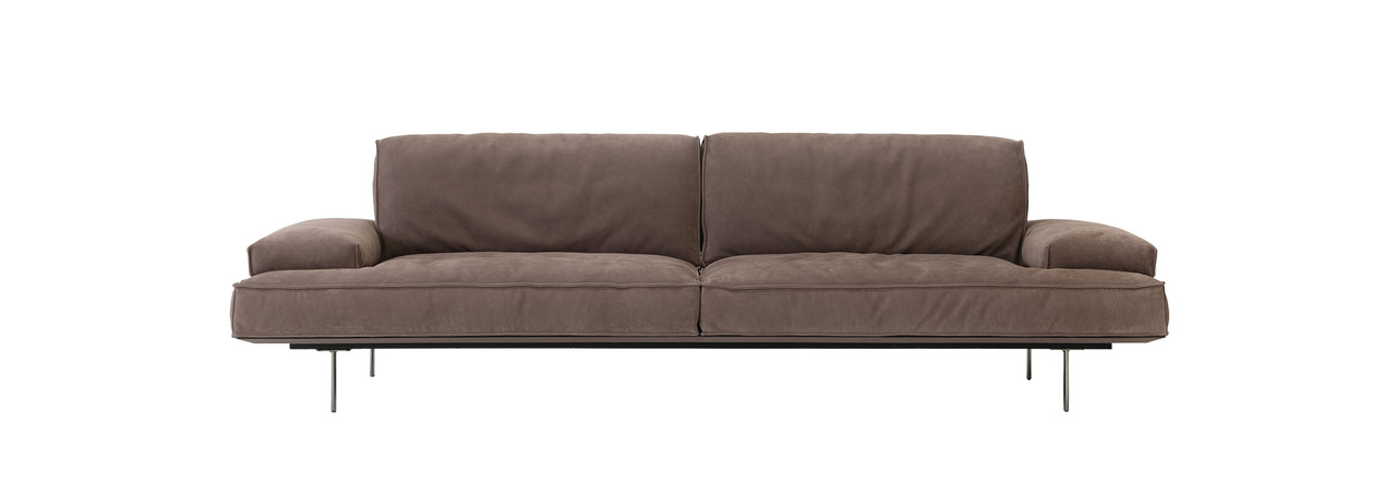 Cierre Vogue Sofa, view 2