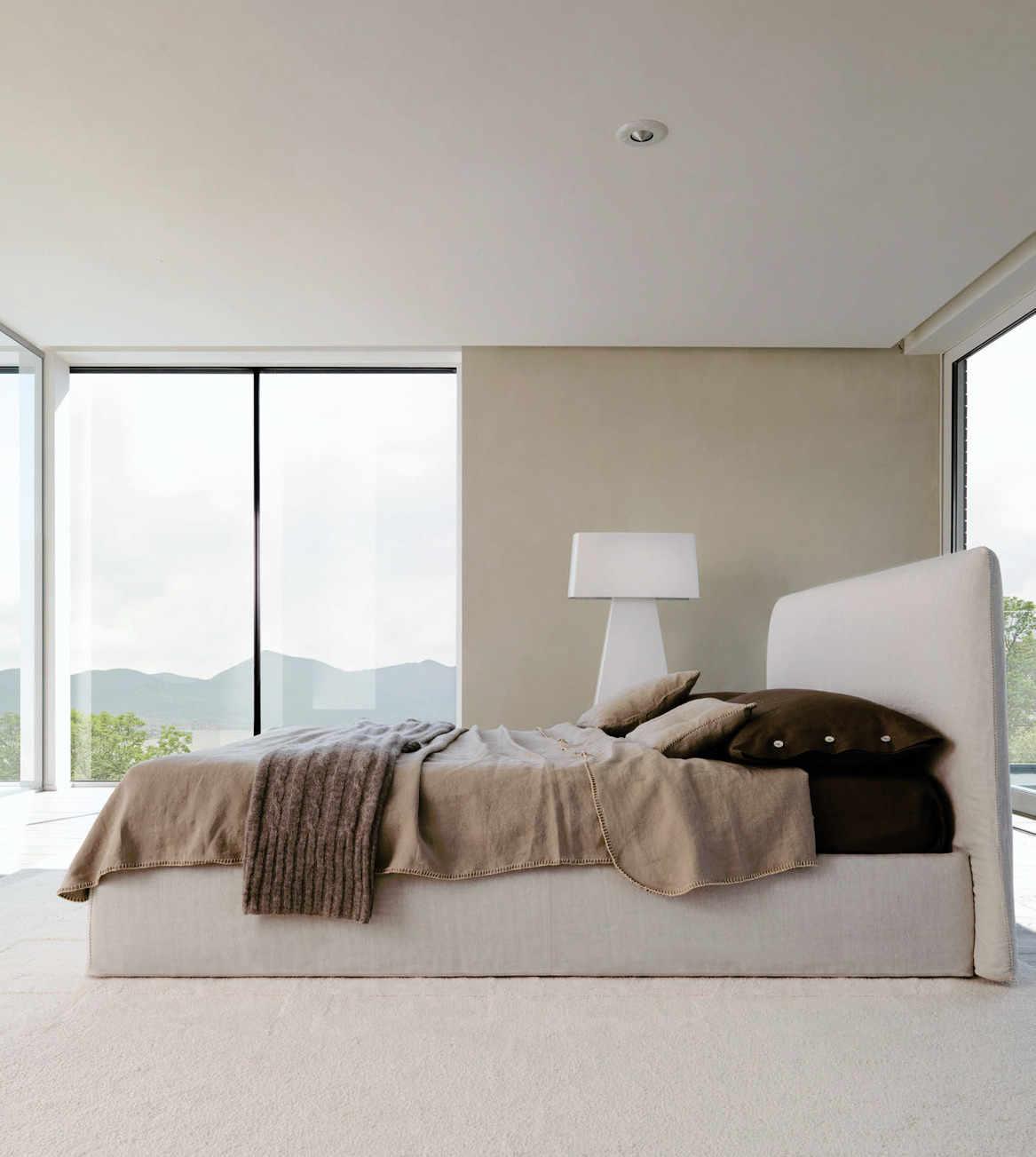 Lov Desiree Bed, view 4