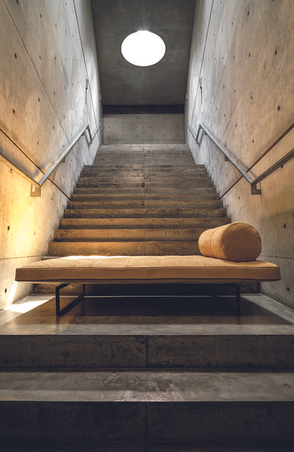 Ludwig Desiree Sofa, view 7