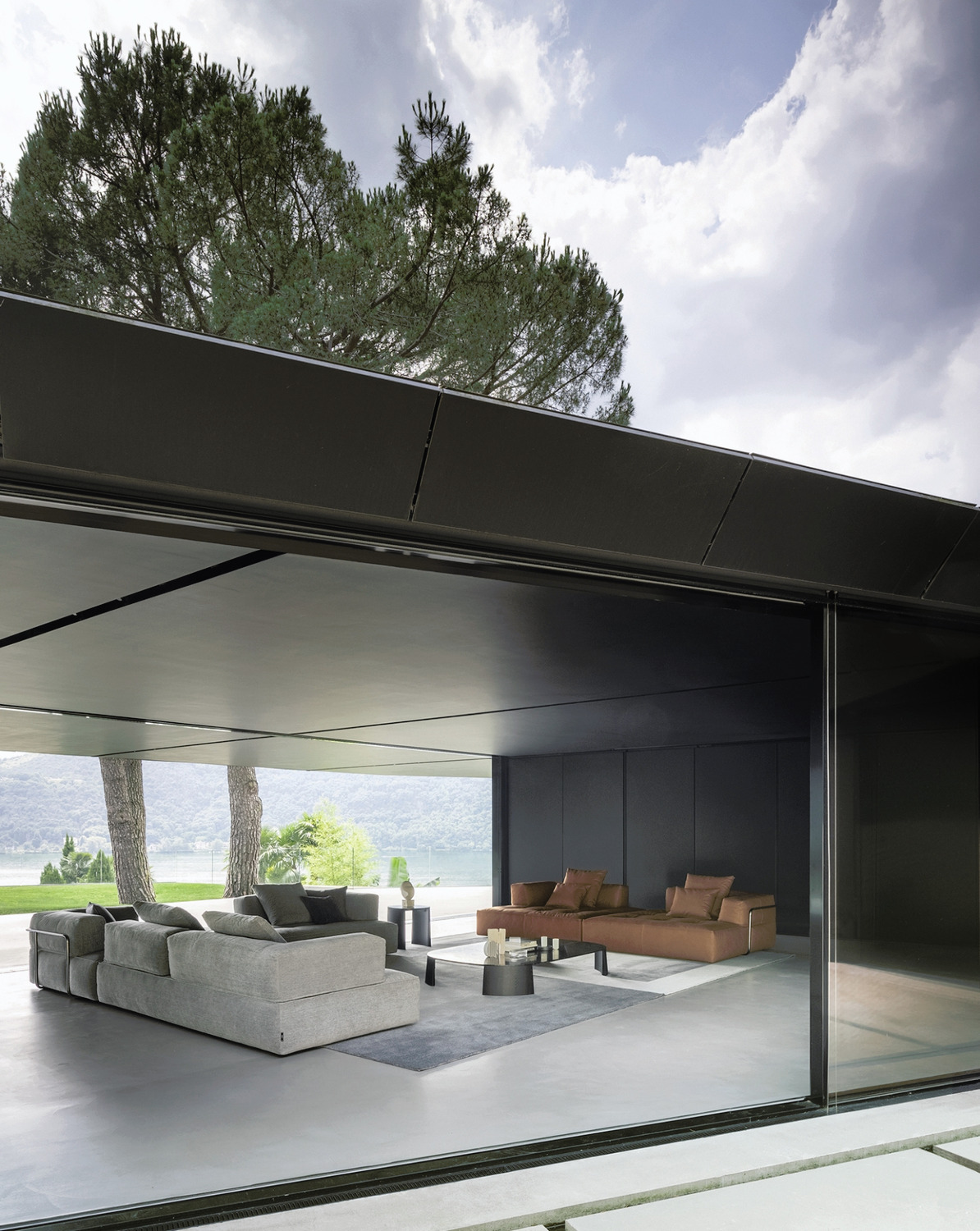Melvil Desiree Sofa, view 11