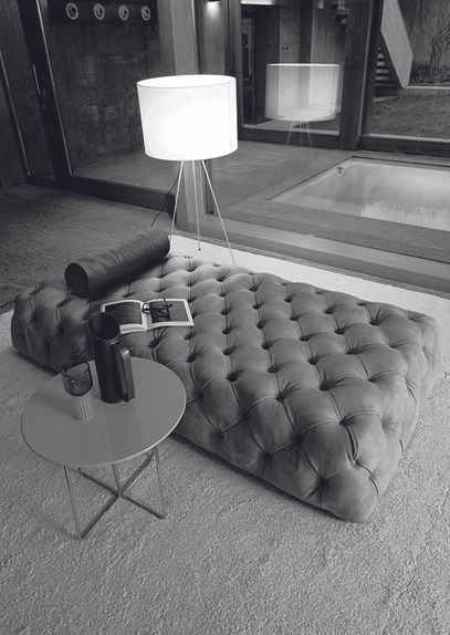 Rollking Desiree Sofa, view 8