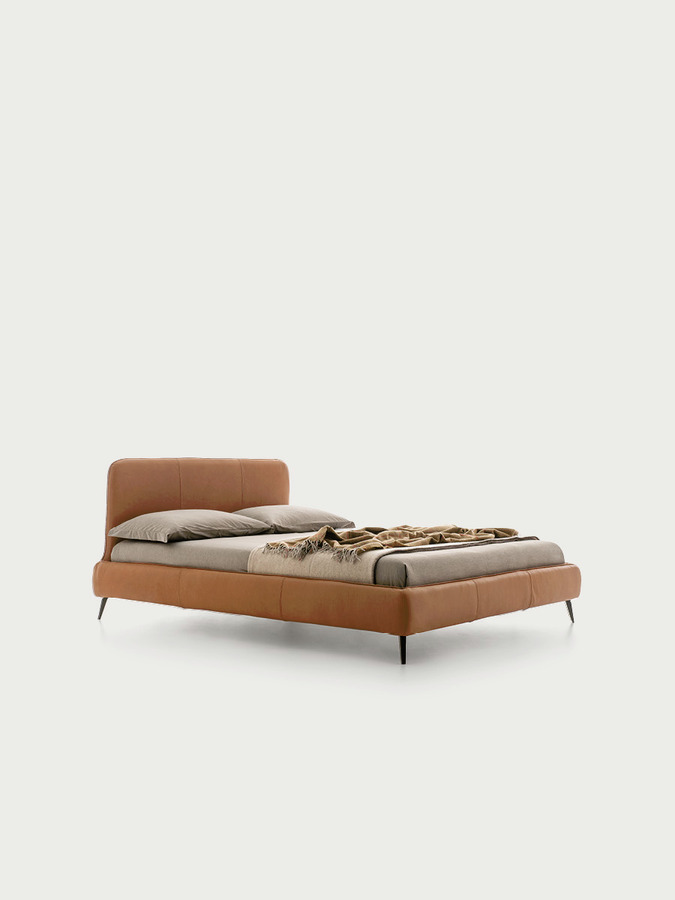 Aris Ditre Italia Bed, view 5