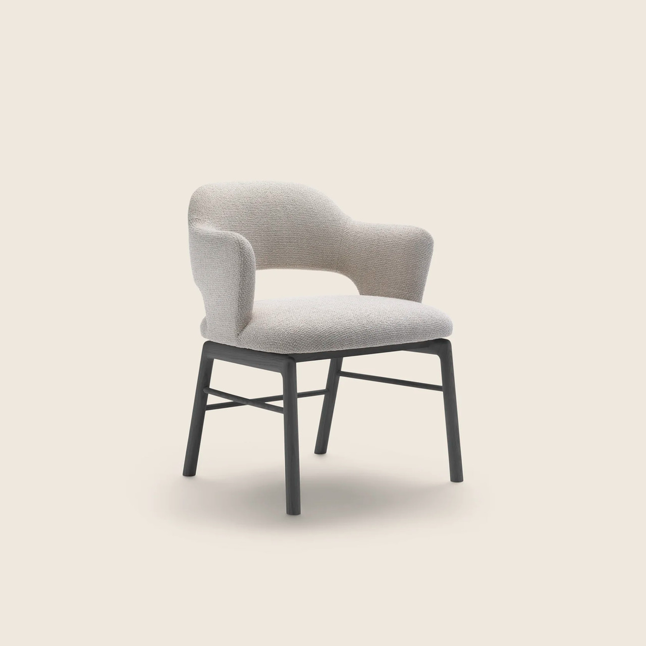 Alma Flexform Compact Armchair