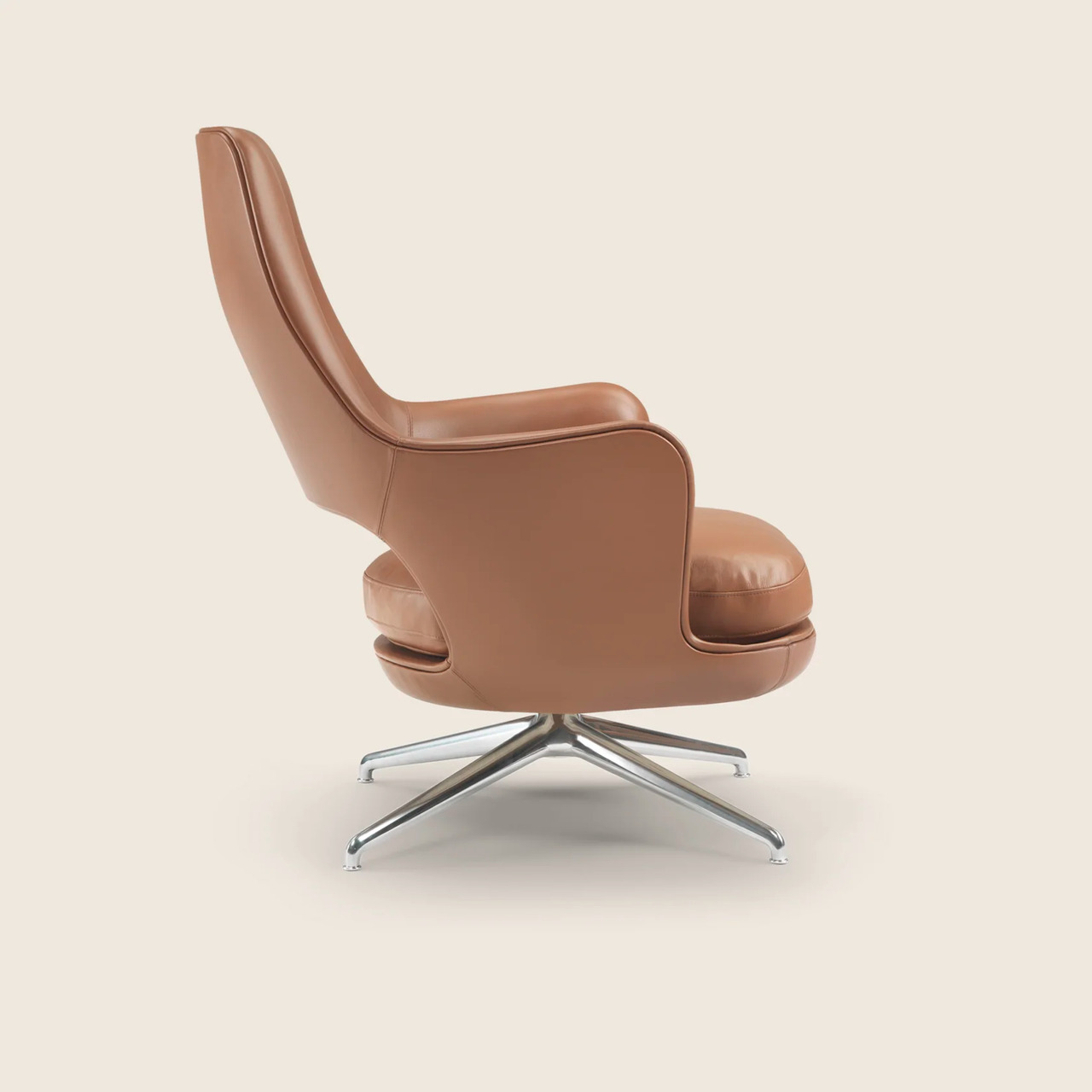 Eliseo Armchair, view 2