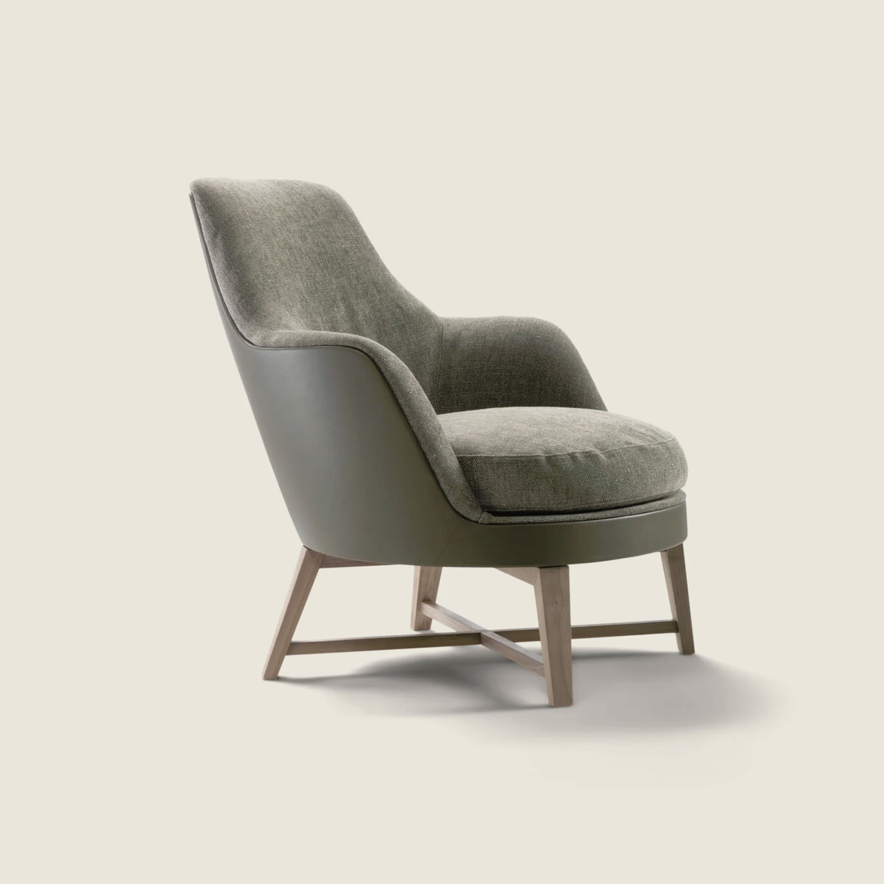 Guscio Armchair by Flexform, view 4