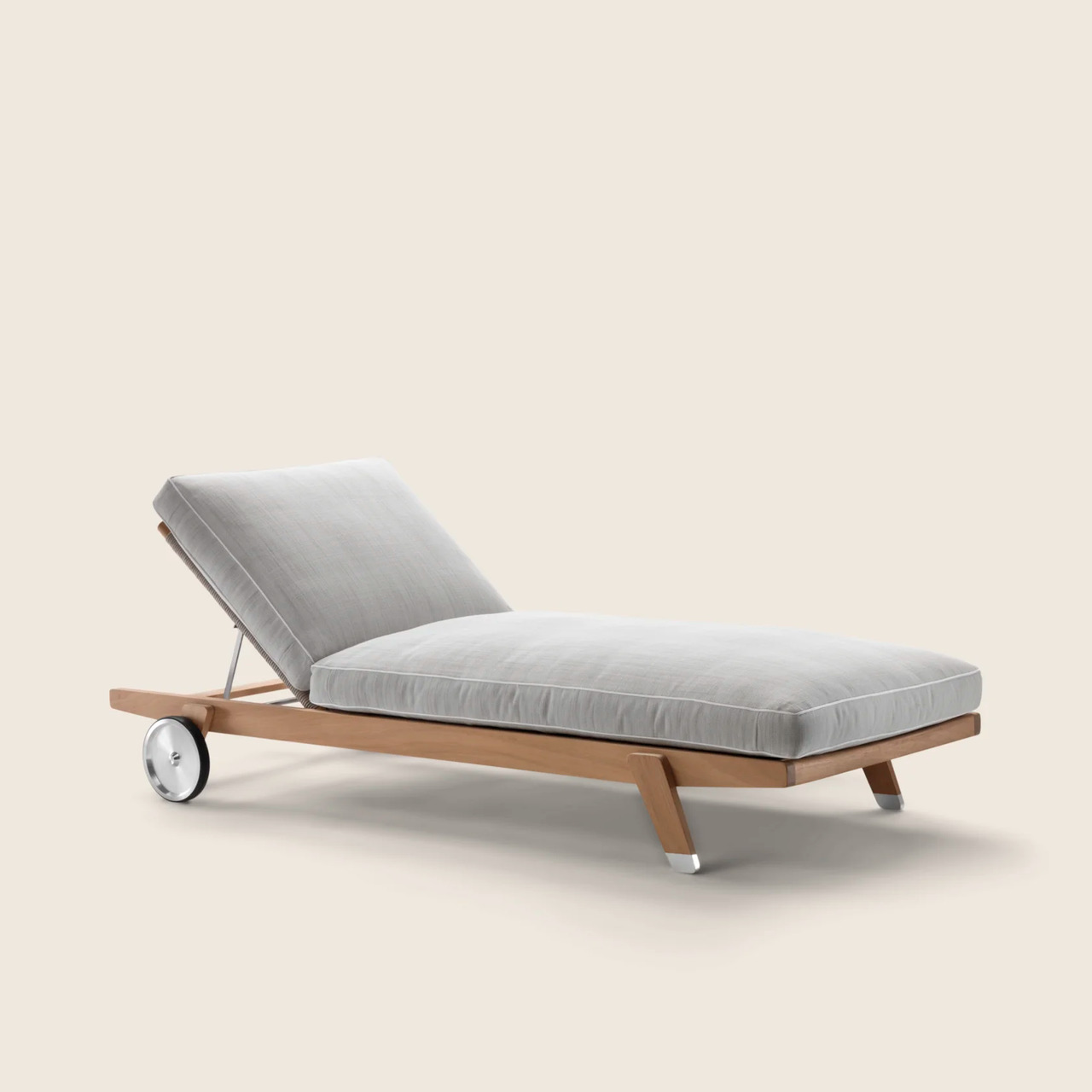Hora Sexta Flexform Outdoor Chaise Lounge Bed, view 3