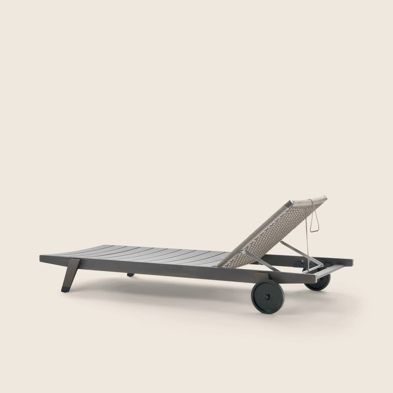 Hora Sexta Flexform Outdoor Chaise Lounge Bed, view 9