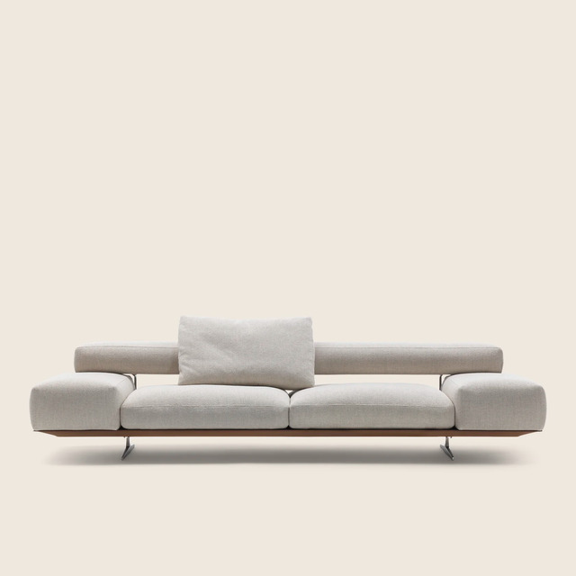 Wing Sofa by Flexform