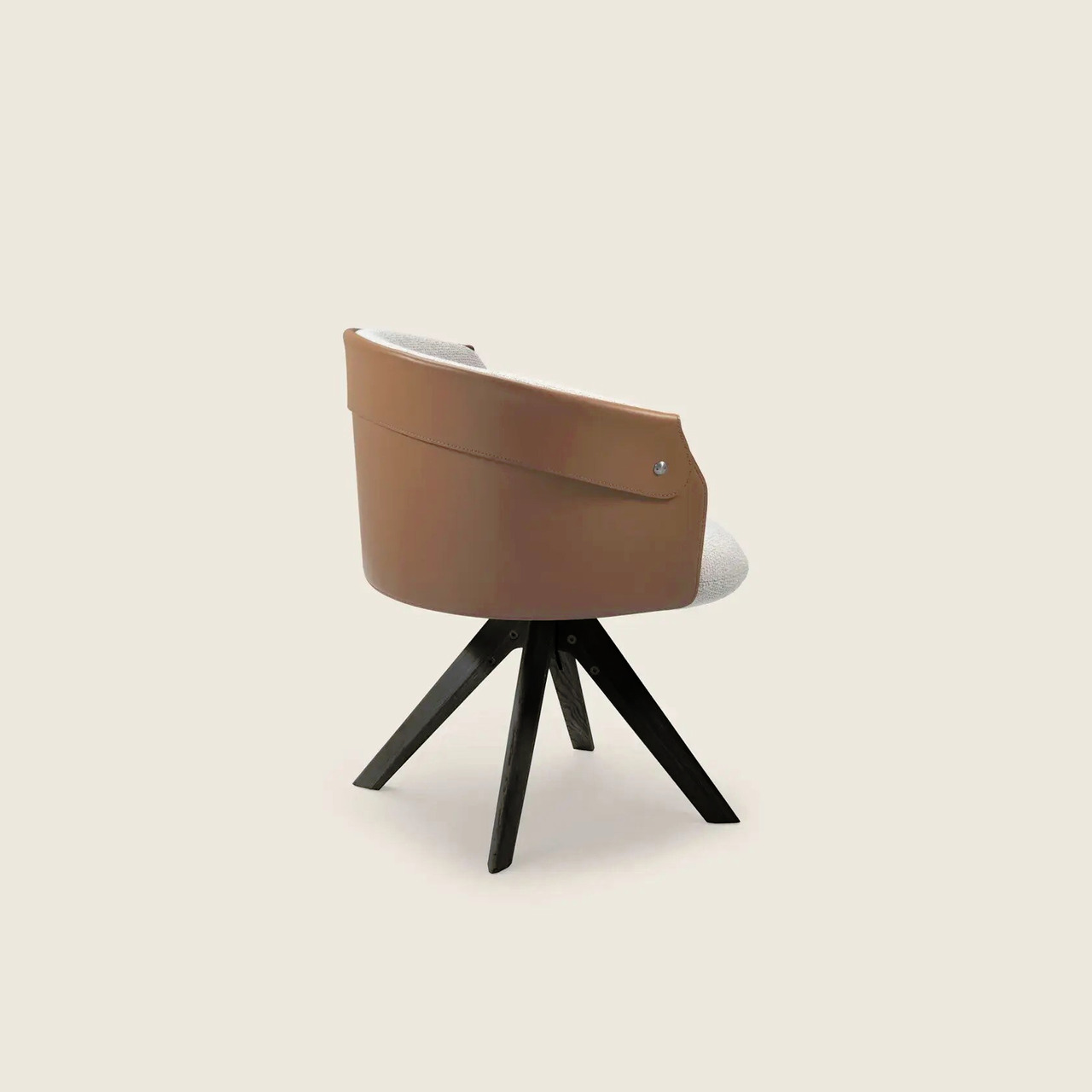 Ozzy Flexform Swivel Armchair, view 3