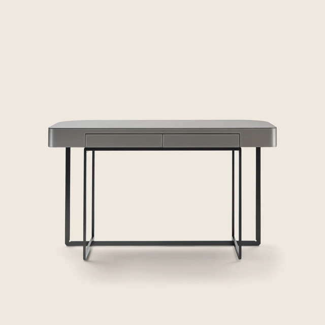 Marmaduke Desk