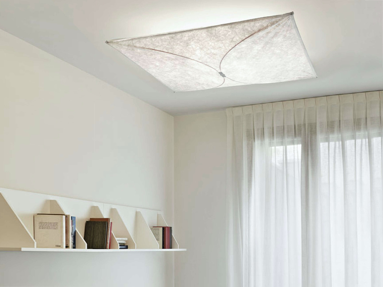 Ariette Flos, view 3