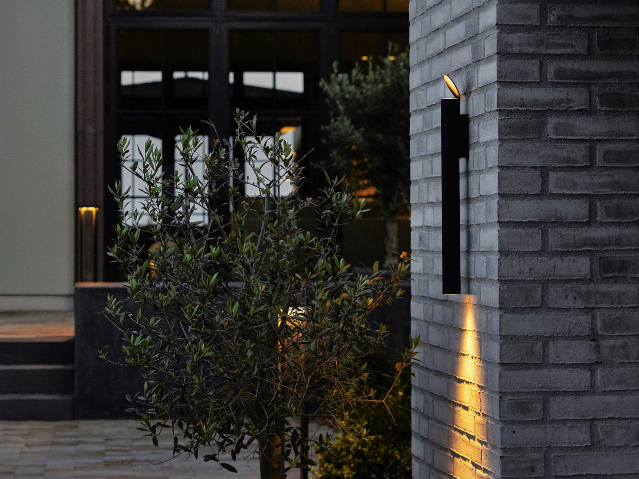 Flauta Riga Outdoor by Flos, view 2