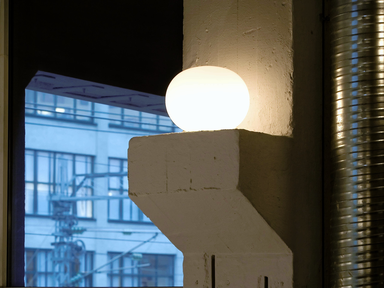 Glo-Ball Basic Flos, view 4
