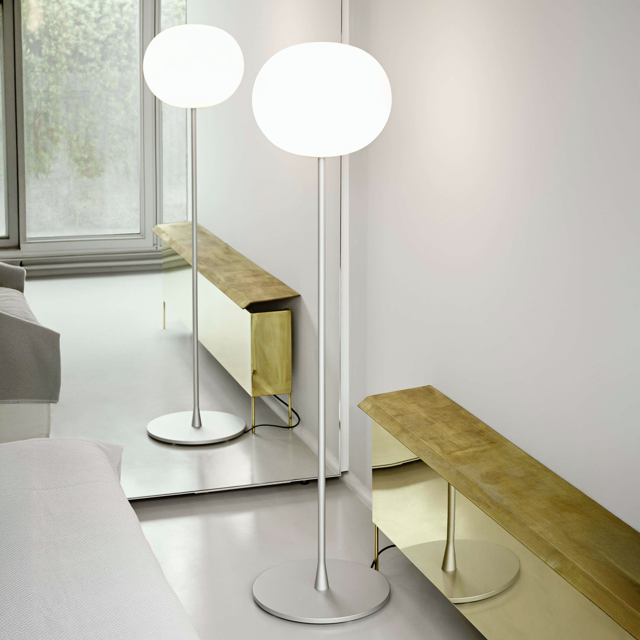 Glo-Ball Floor by Flos, view 2