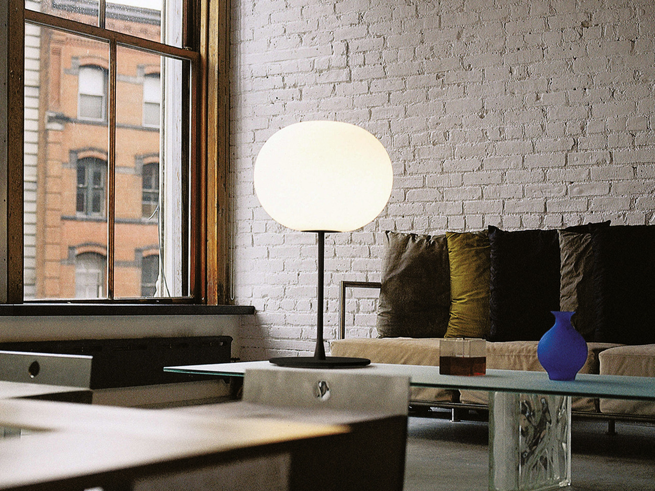 Glo-Ball Table by Flos, view 2