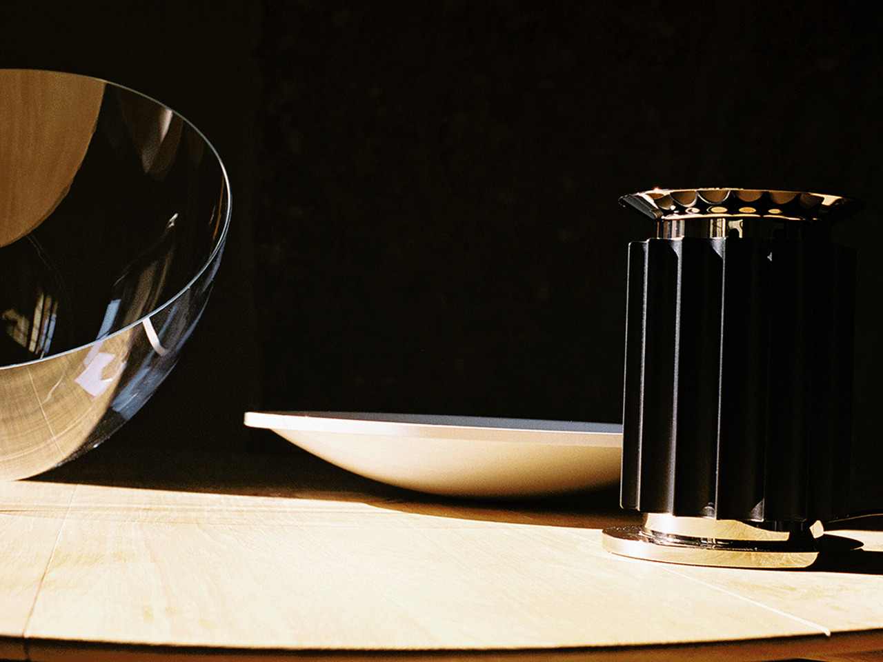 Taccia by Flos, view 5