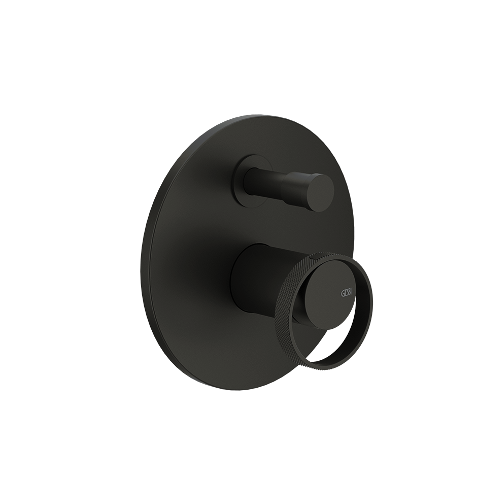MATTE BLACK
