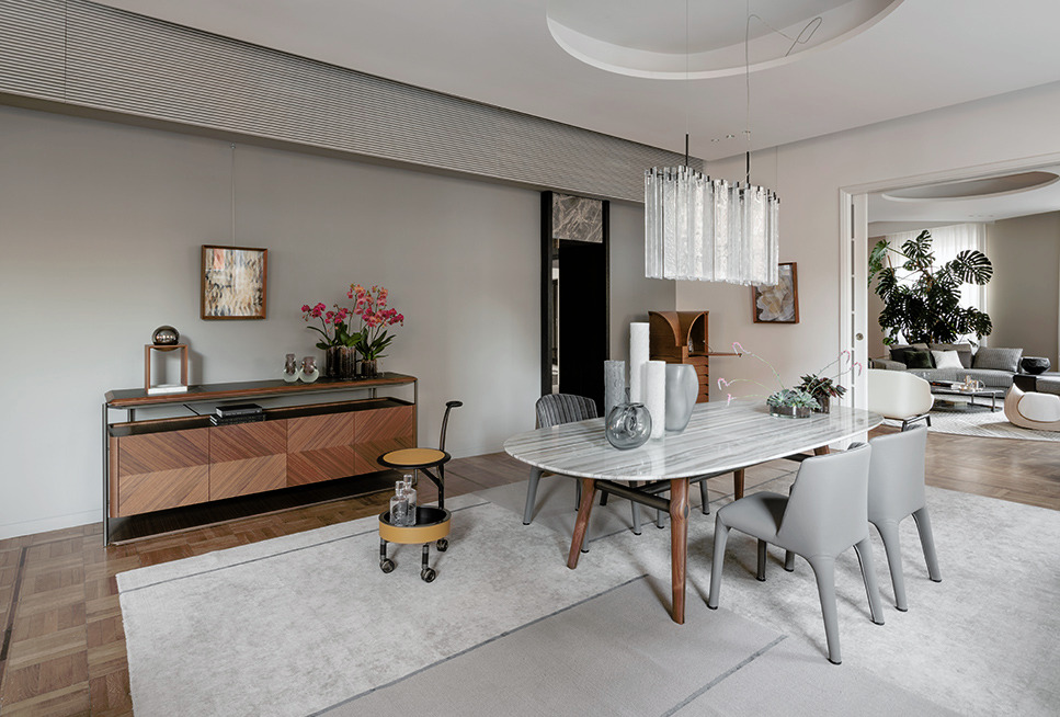 Ago Table by Giorgetti, view 2
