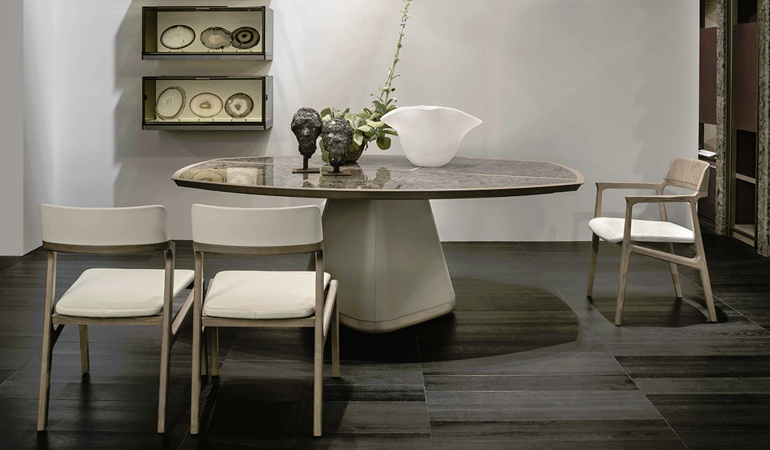 Alexa Chair by Giorgetti, view 2
