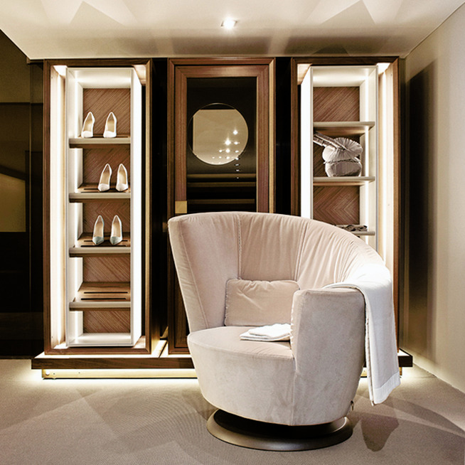 Arabella Armchair by Giorgetti, view 2