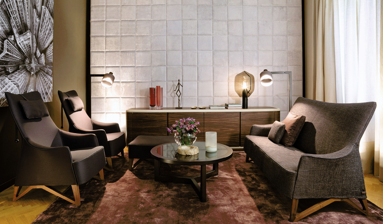Bull Bookcase by Giorgetti