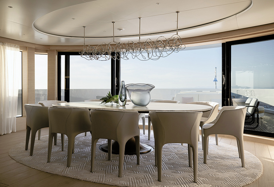 Diana Chair by Giorgetti, view 3